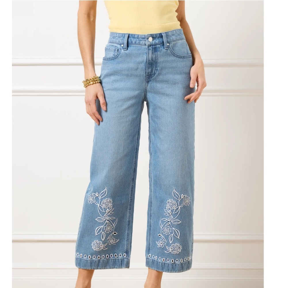 Talbots High Waisted Wide Leg Crop Jeans Floral Embroidery Size 4 Blue Wash